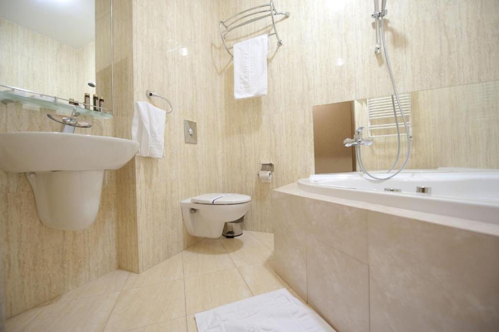 Deluxe Hotel Kupava Lviv Rom bilde