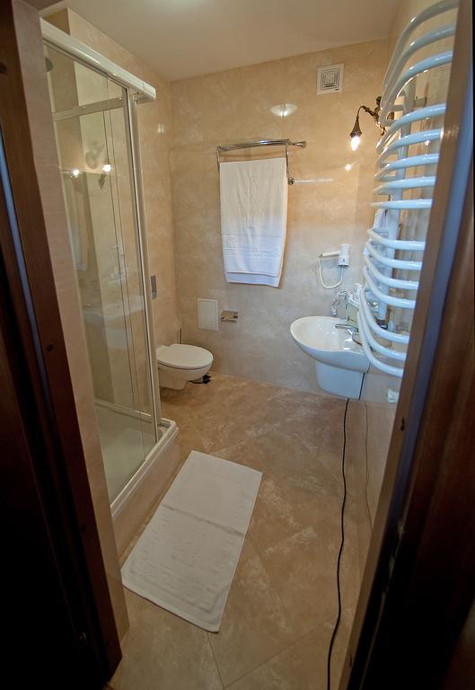 Deluxe Hotel Kupava Lviv Eksteriør bilde