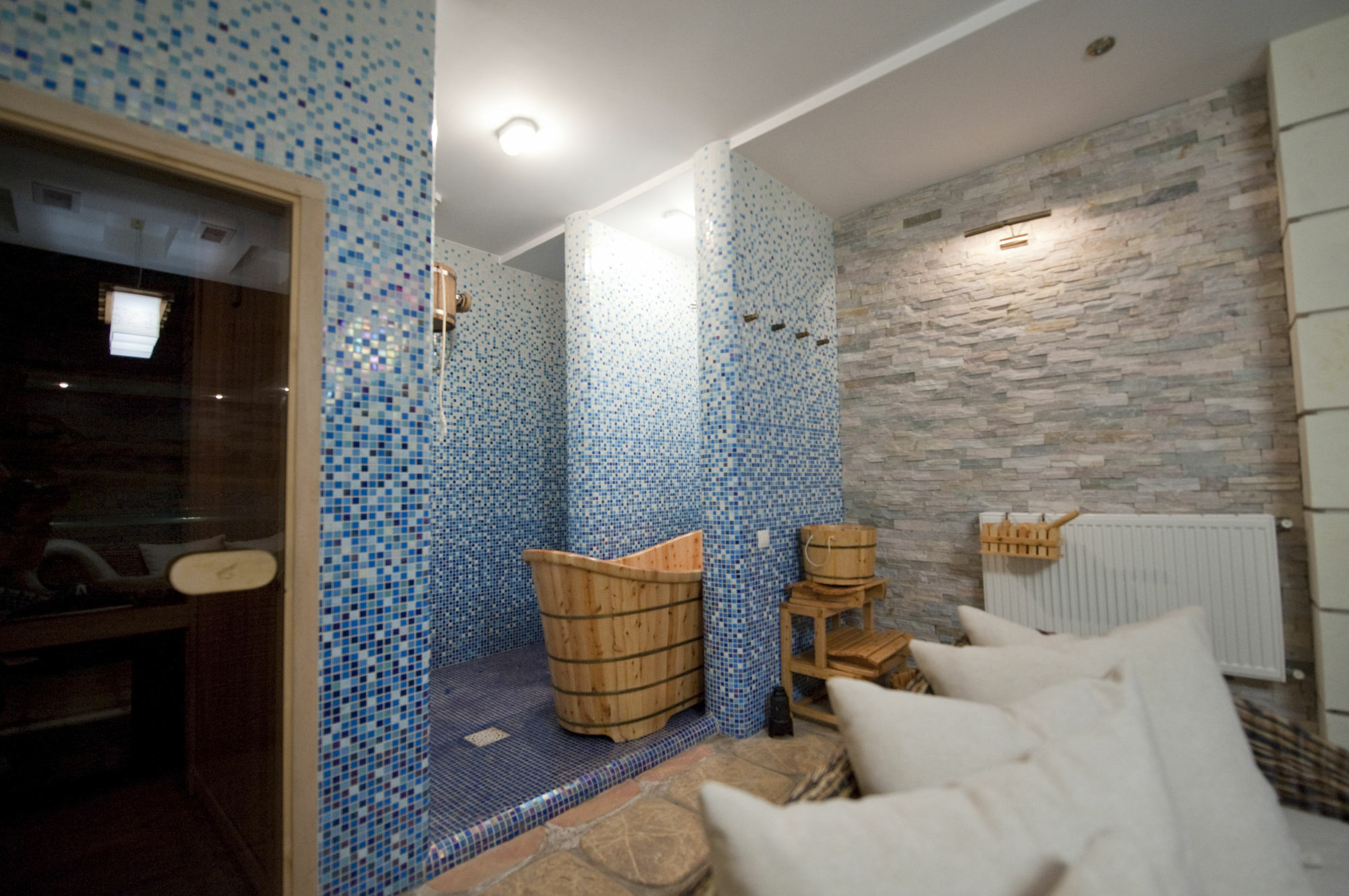 Deluxe Hotel Kupava Lviv Eksteriør bilde